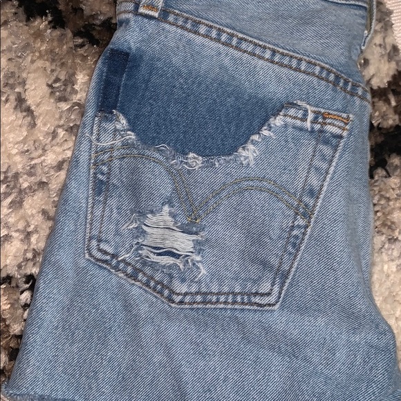 Levis 5 button 501 high rise shorts - Picture 5 of 7